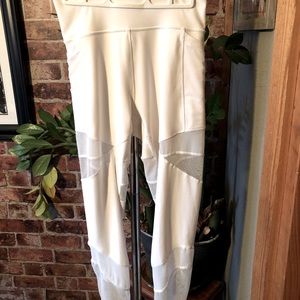 Lulu lemon Forget The Sweat tights size 8